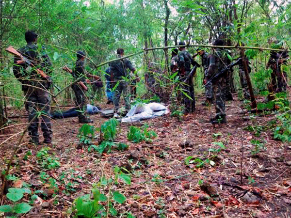 09-raipur-naxals-attack-604