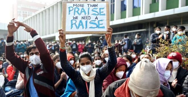 AIIMS-nurses-on-strike