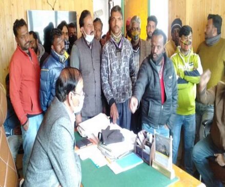 16_02_2022-protest_in_nainital_22472065