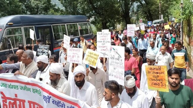 Helang_nainital_protest