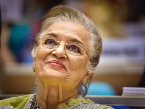 Asha-Parekh-PTI09_30_2022_000347B