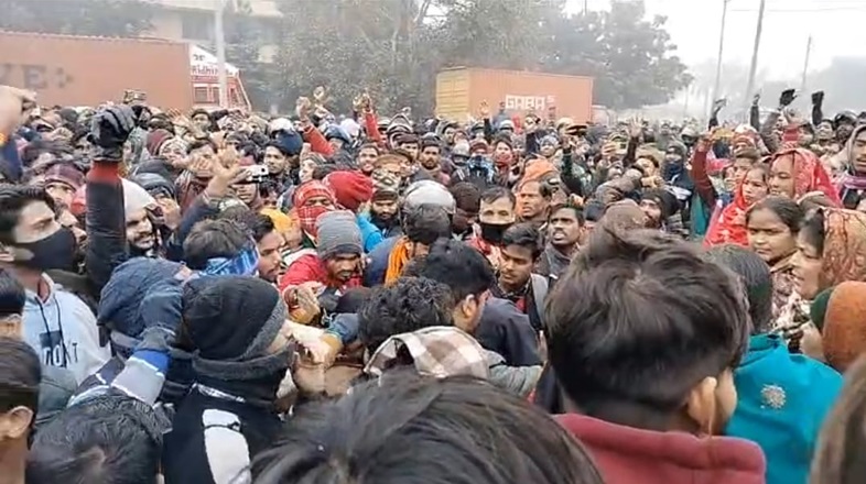 dalfin_mazdur_protest-1