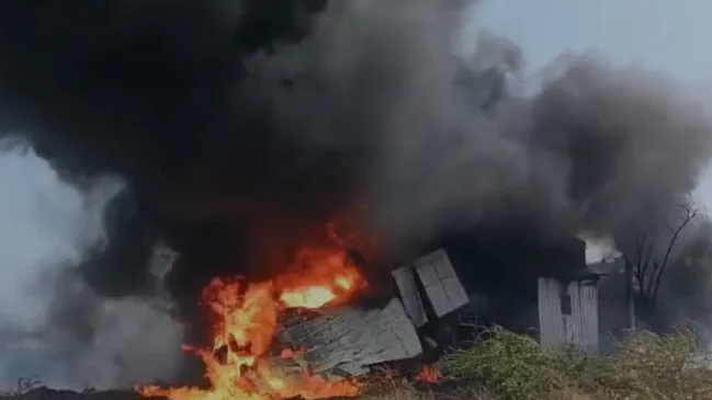 Fire-broke-out-in-Maharashtra-Jalgaon-Chemical-Factory-1
